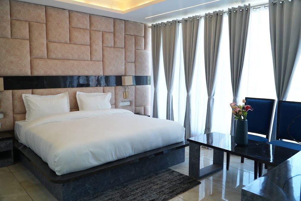 Country Ambience Hotel, Haldwani, Haldwani