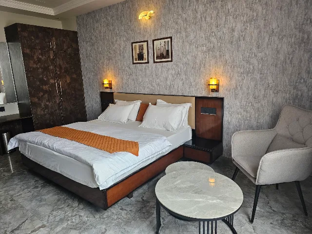 Cedara Hotels and Retreats, Heera Nagar, Haldwani