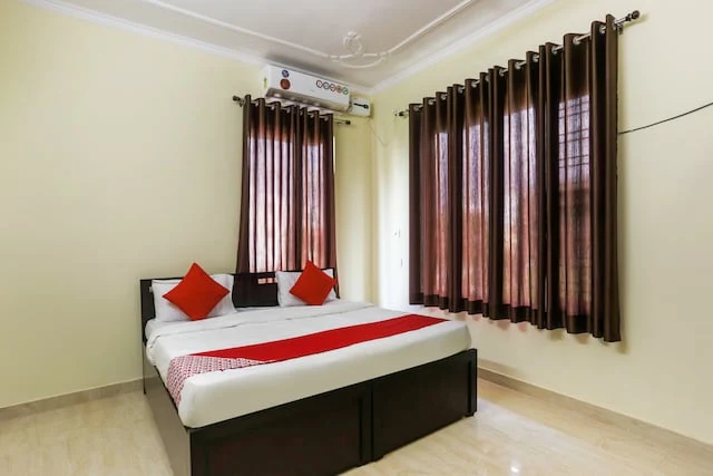 Flagship Pradeep Hostel, Heera Nagar, Haldwani