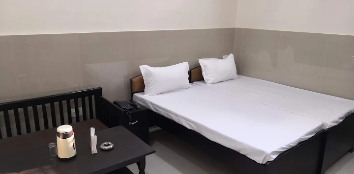 Ganga Hotel Restaurant, Shiv Puram Colony, Haldwani