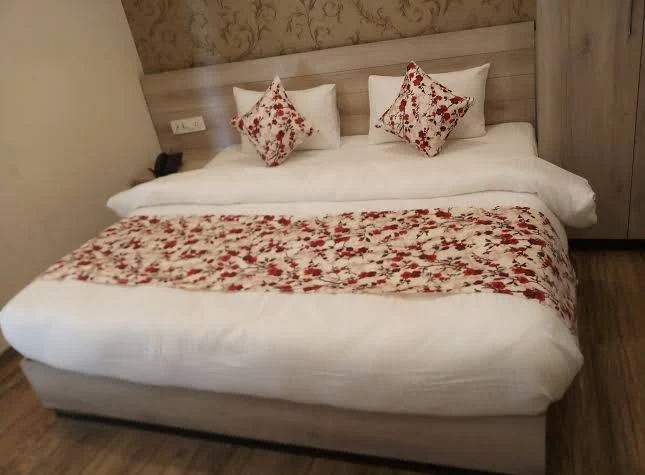 Hotel Alankar, Banbhoolpura, Haldwani