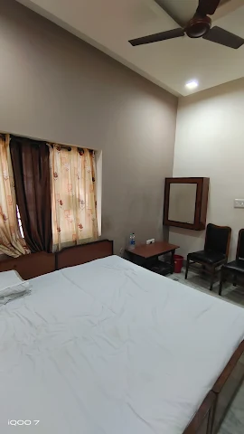 Hotel Ashirwad Banquet, Banbhoolpura, Haldwani