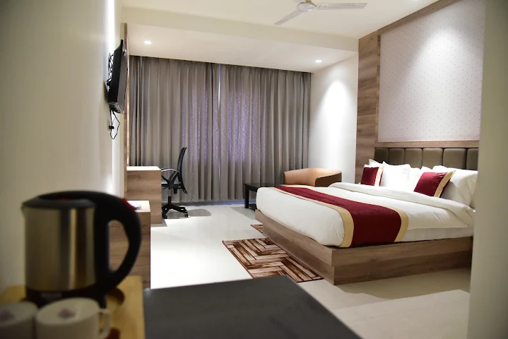 Hotel Crystal Grand, Heera Nagar, Haldwani