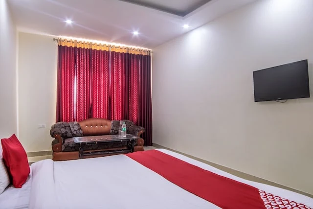 Hotel O Shivalaya, Nilanchal Colony, Haldwani