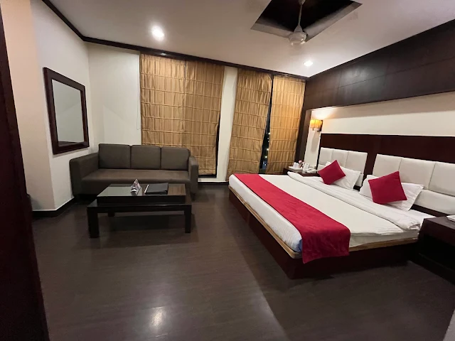 Hotel Saurabh by Moonlight Hospitality, Bhotia Parao, Haldwani