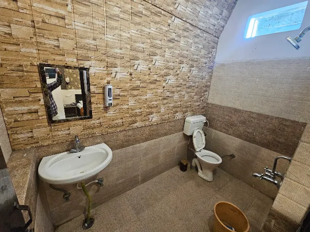 Hotel Shri Krishna, Banbhoolpura, Haldwani