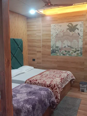 Hotel Vivek, Lalkuan, Haldwani