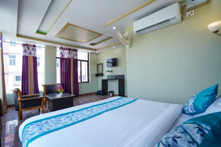 Hotel Yuvraj & Laxmi Restaurant, damaudunga, Haldwani