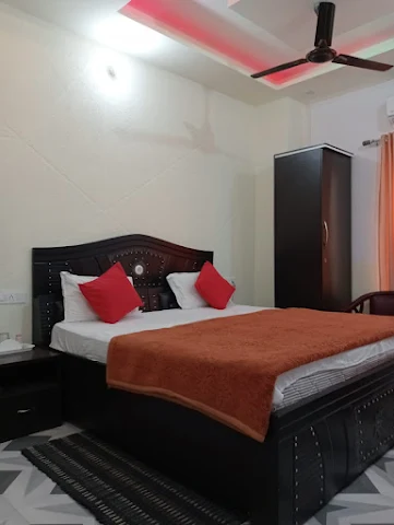 Pragya in hotel haldwani, Kusumkhera, Haldwani