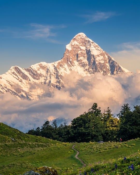 Mukteshwar mountain view across the Kumaon range, the destination 68 km from Haldwani via Bhowali on NH109