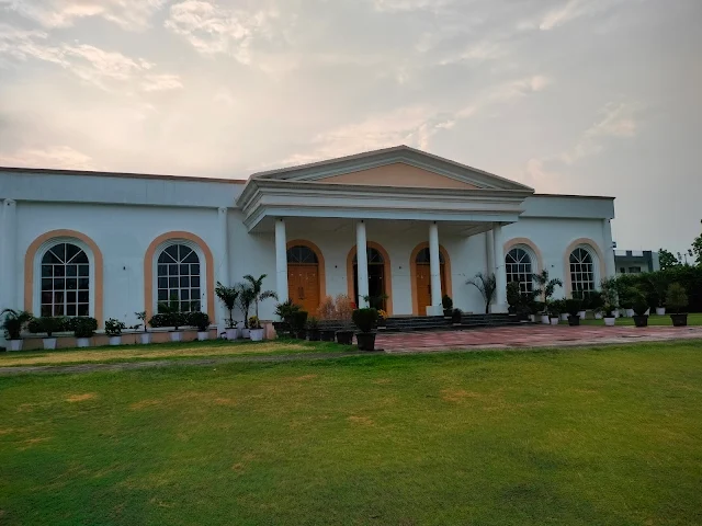 Aamantran Banquet And Lawns, Gusaipur, हल्द्वानी